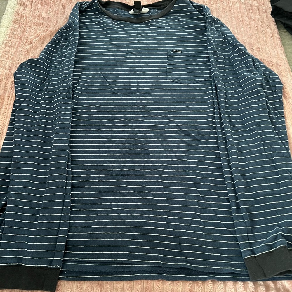 Volcom shirt